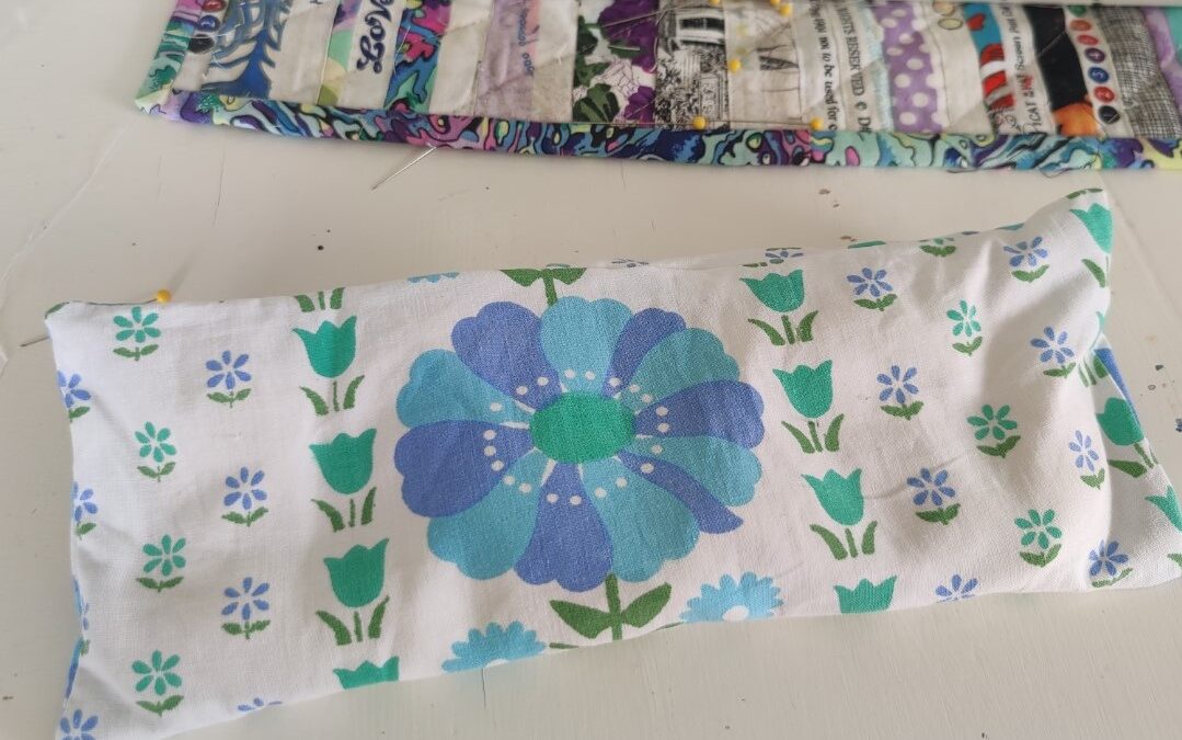 Upcycle Fabrics Project No. 3, Sew a Heat Pad with a removable cover